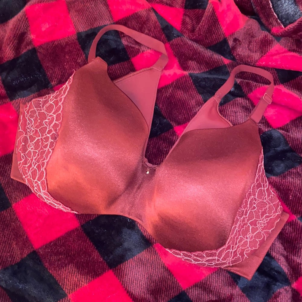 Maroon bra